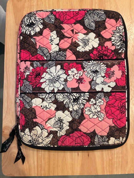 Vera Bradley Other - Vera Bradley Quilted Tablet Sleeve Case in Mocha Rouge *Retired*